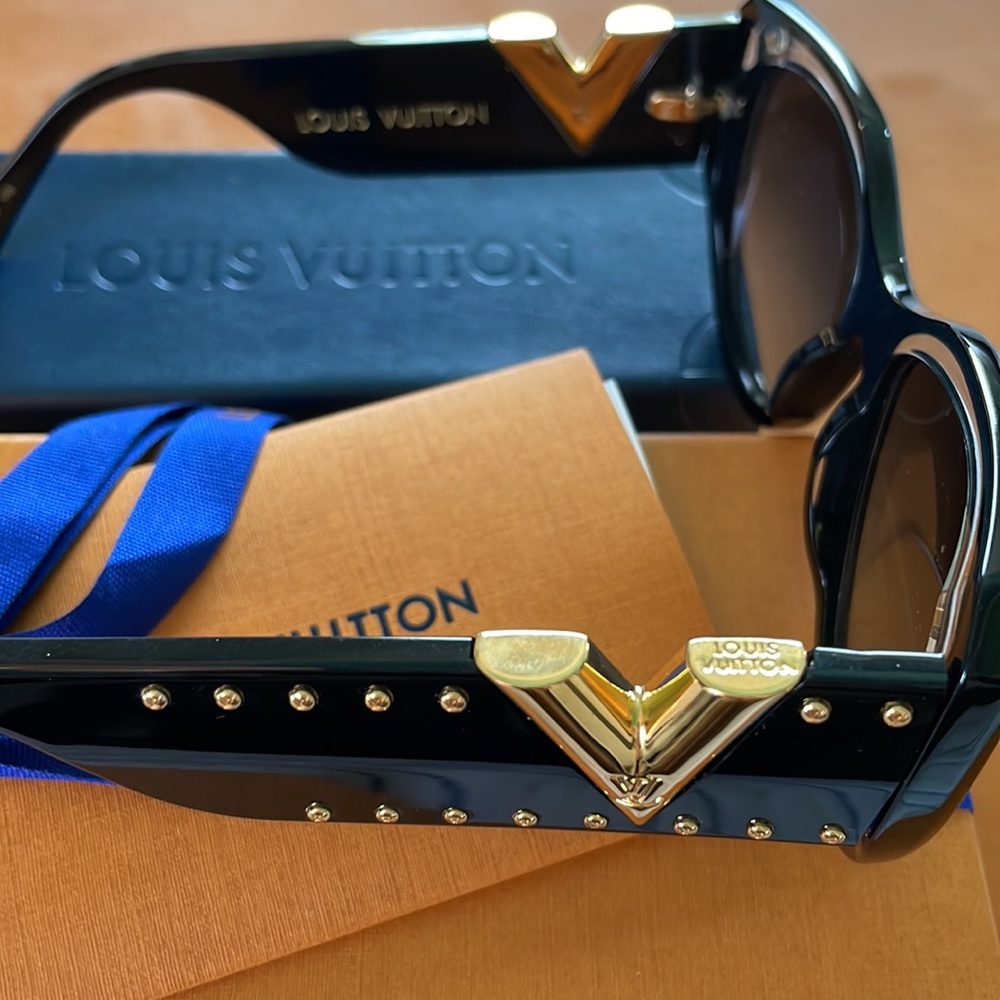 LOUIS VUITTON MY FAIR LADY SUNGLASSES 🕶